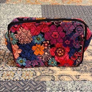 Vera Bradley Floral Fiesta Quilted Women's Bag